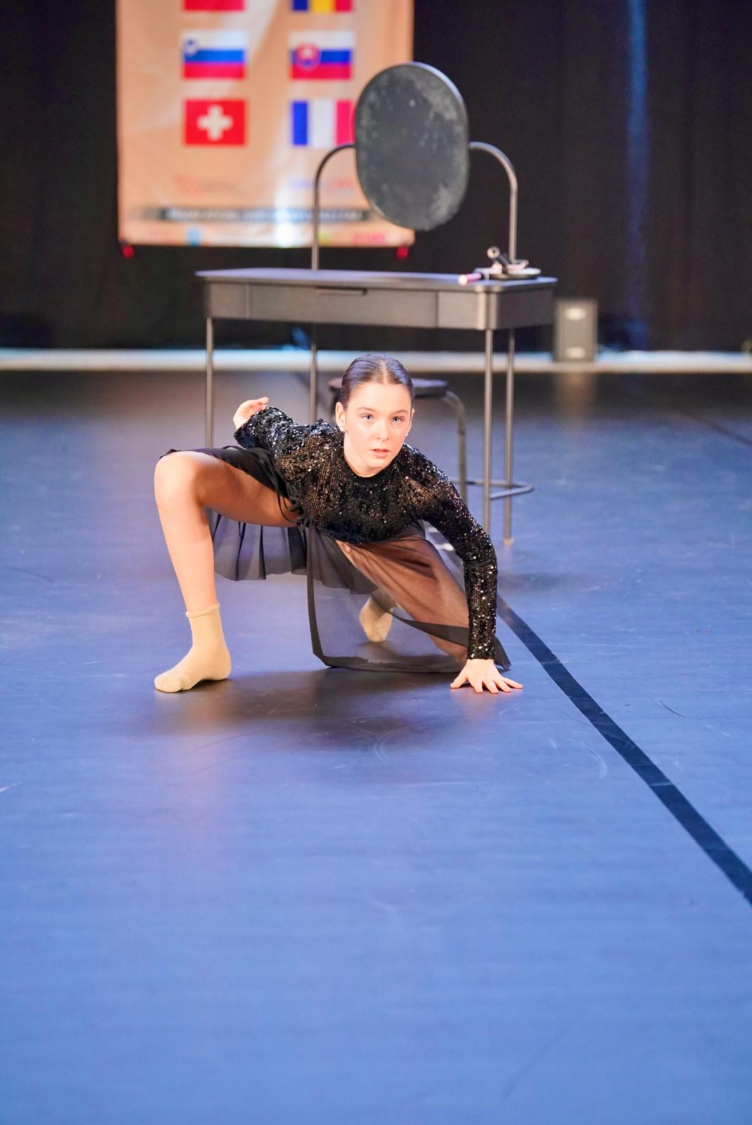 cbe7fca4-98b5-4764-a6d3-30c3d6f03d83